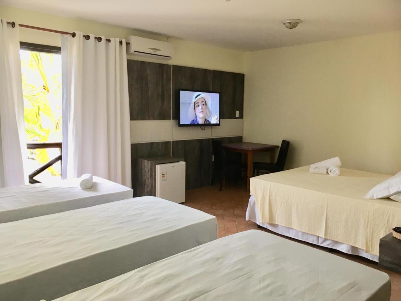 Family Room,746845217:JPEG